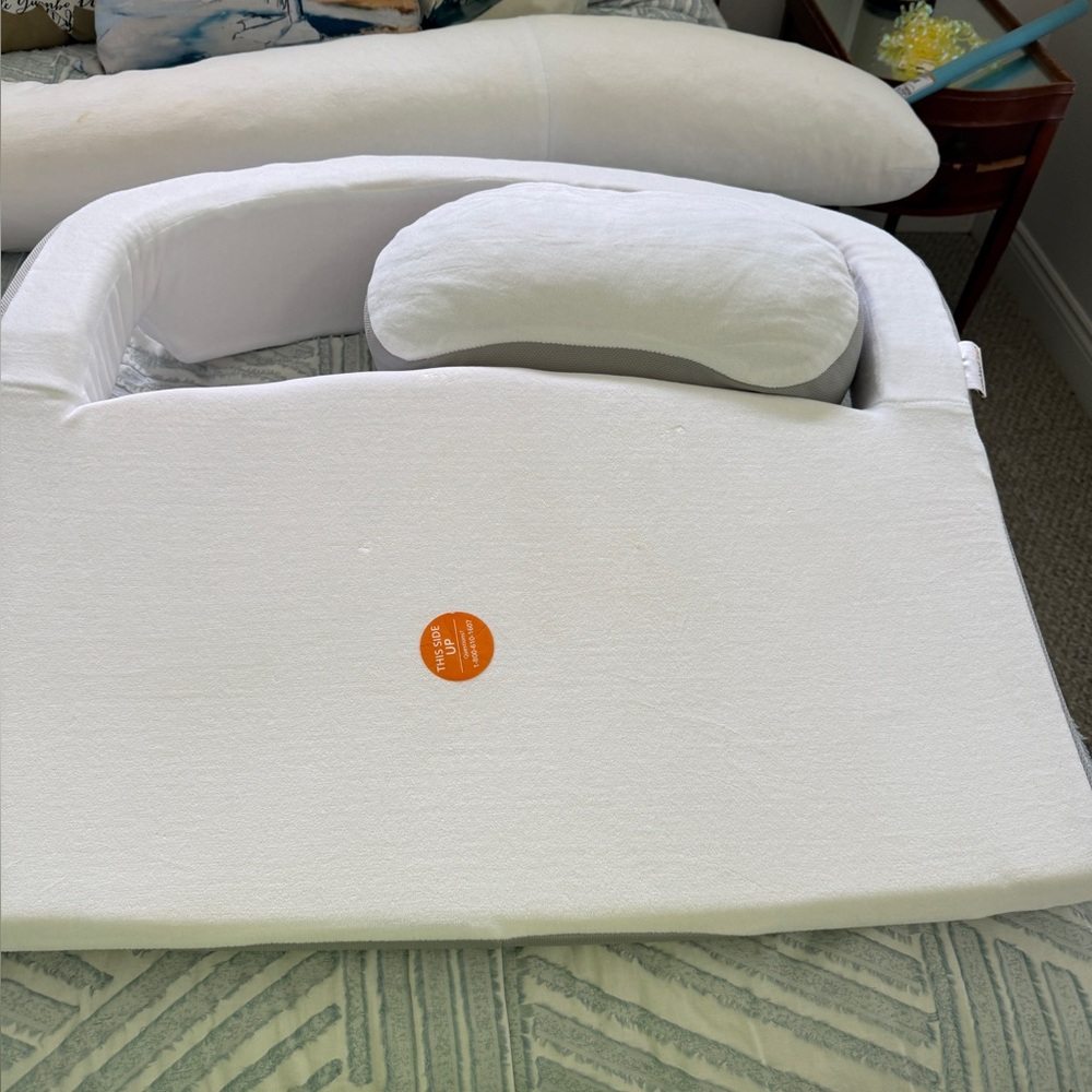 MedCline Shoulder Relief Pillow SM/M Wedge Body Pillow 3 pieces used for a week!